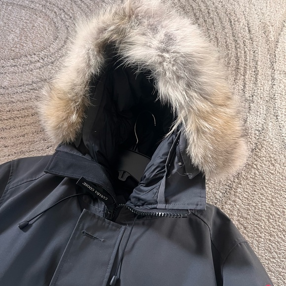 Canada Goose Gray Puffer Jacket - Picture 6 of 9